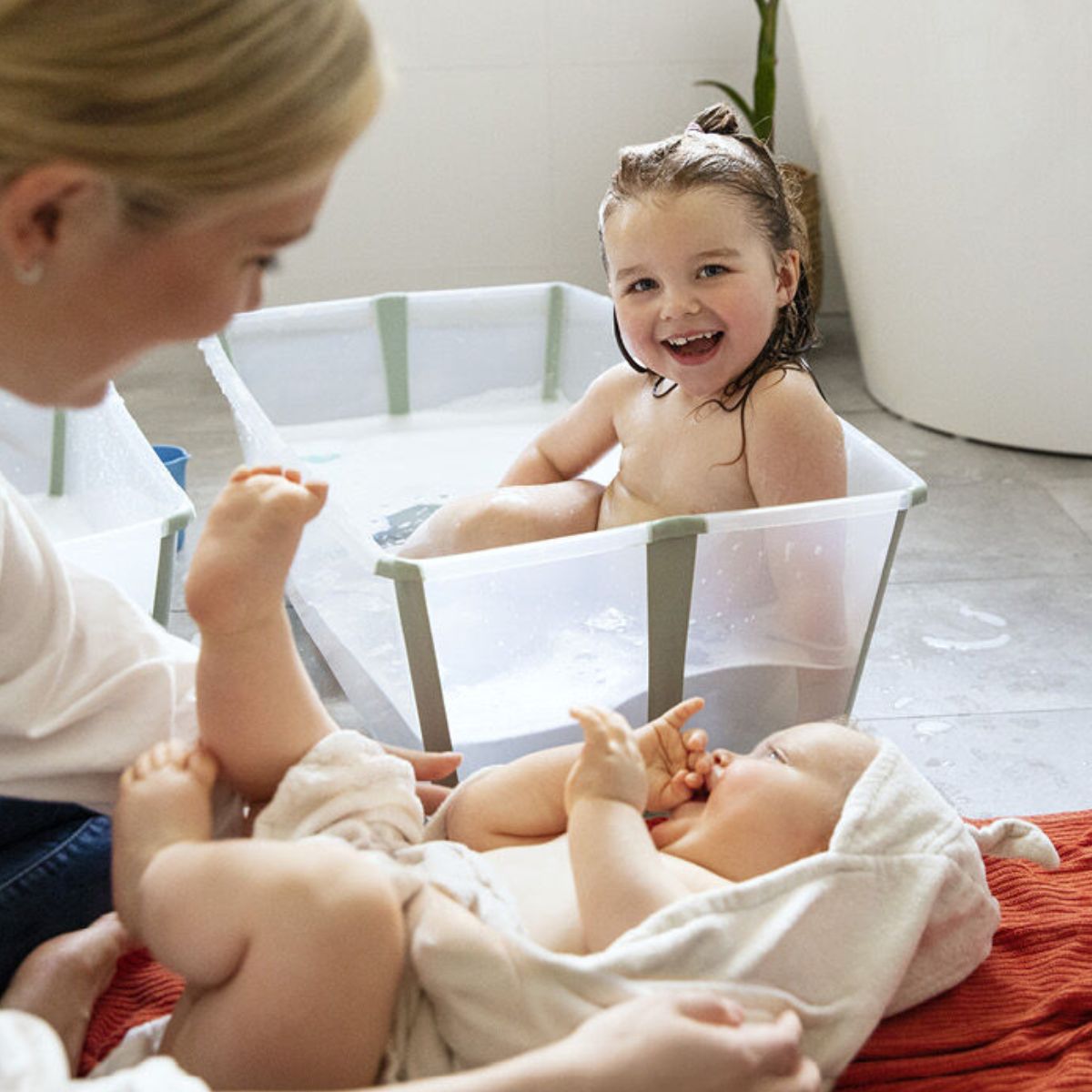 Stokke Flexi Bath X-Large Bundle - White - Comfortable from Birth